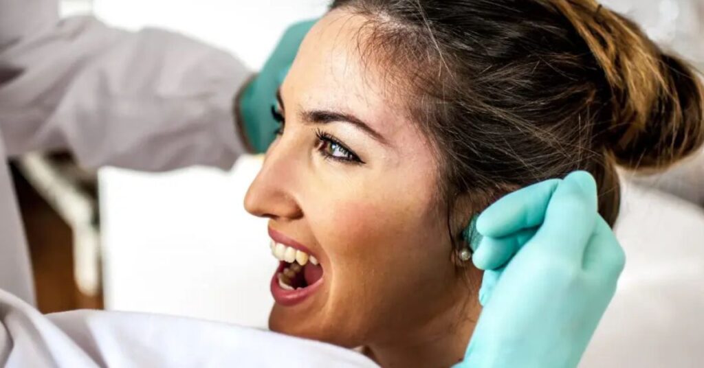 How to Identify and Treat TMJ Symptoms Early: A Guide to Chiropractic Care for TMJ Relief